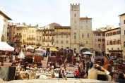 Antiquaria Arezzo Piazza Grande